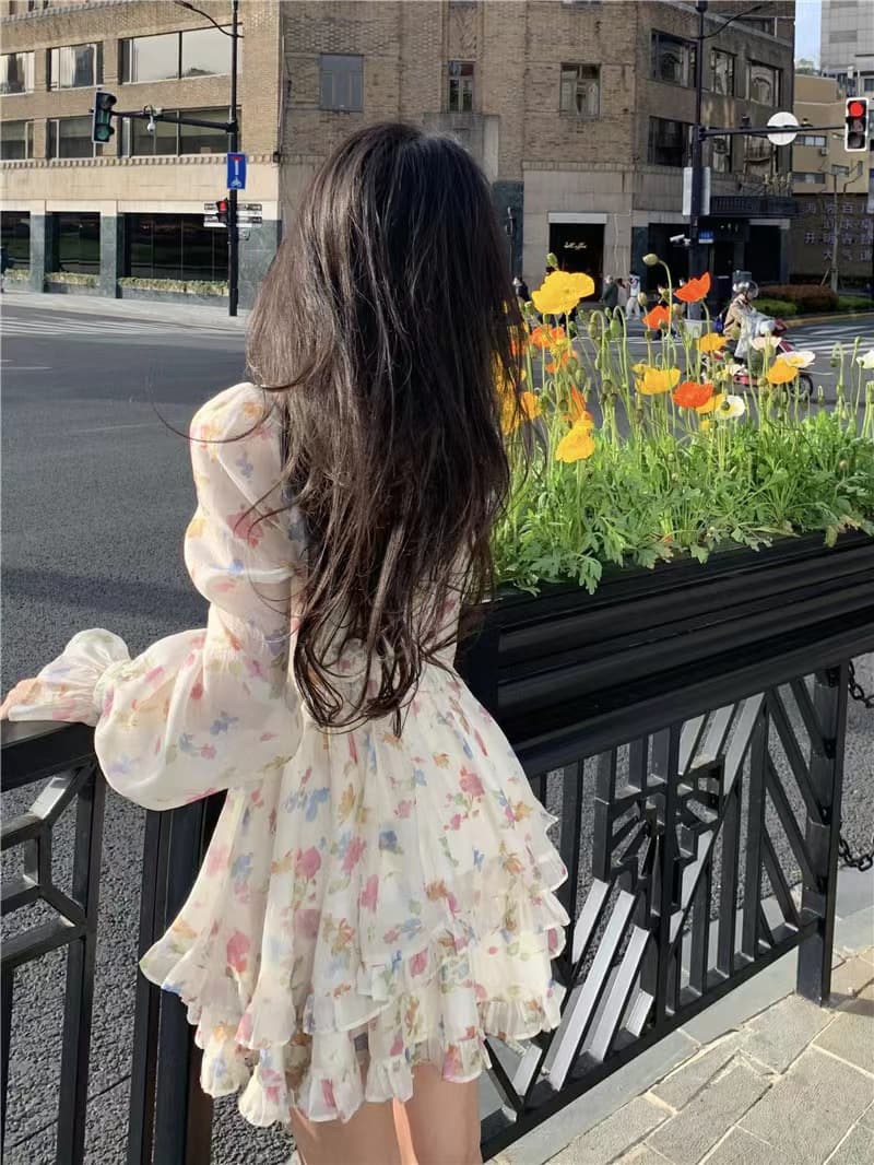 フレンチガーリー 花柄シフォン長袖ティアードワンピース