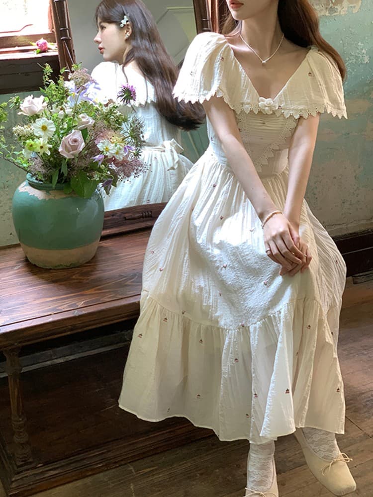 フレンチガーリー 花刺繍パフスリーブティアードロングワンピース