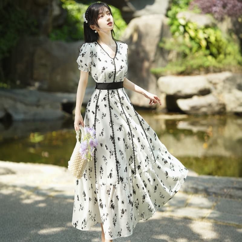 フレンチガーリー 小花柄パフスリーブベルト付きロングワンピース