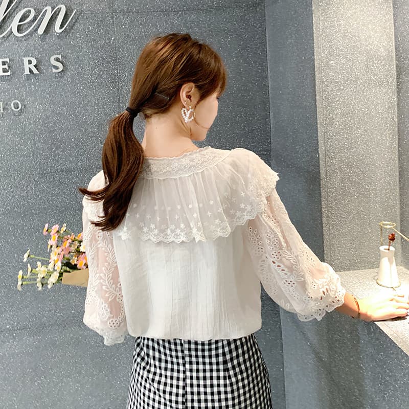 フレンチガーリー 襟元フリル刺繍レース長袖ブラウス