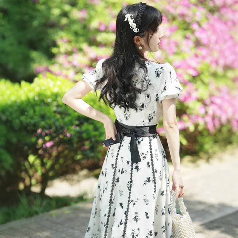 フレンチガーリー 小花柄パフスリーブベルト付きロングワンピース