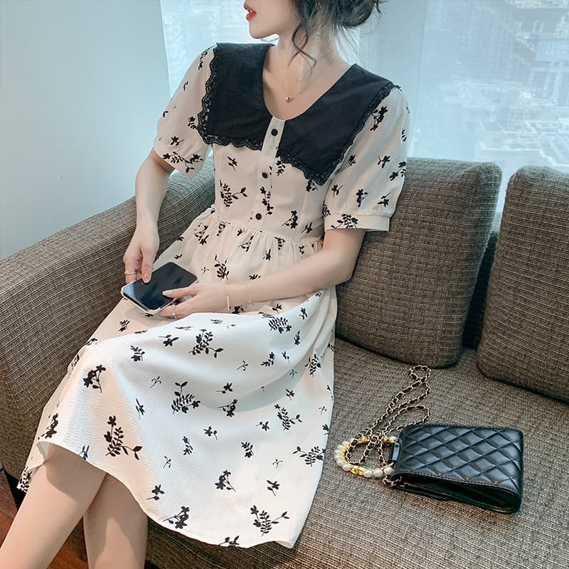 フレンチガーリー レース襟付き小花柄半袖ワンピース