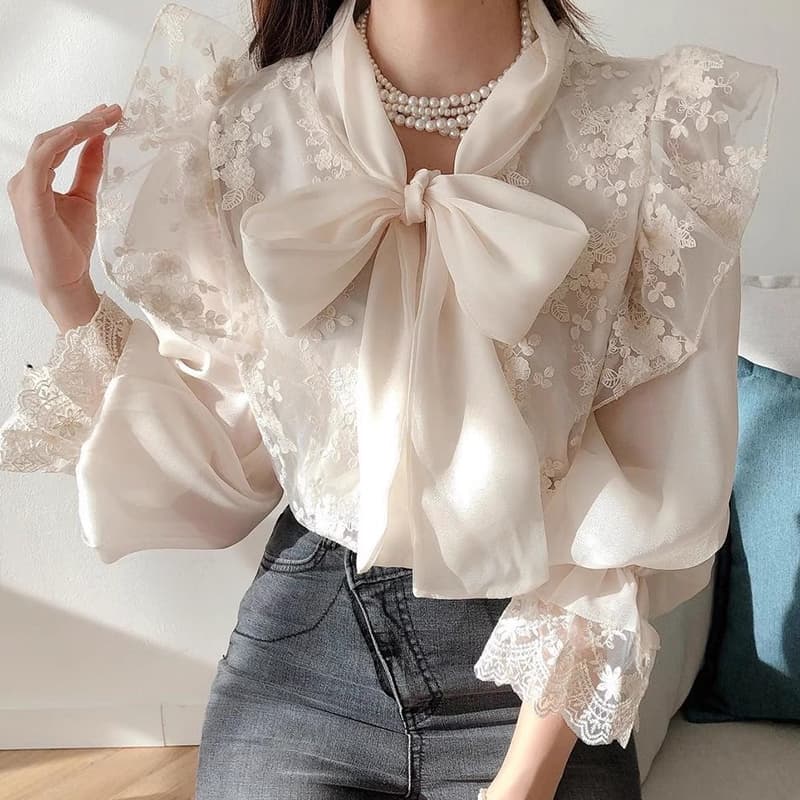 フレンチガーリー 花刺繍レースフリル長袖ブラウス