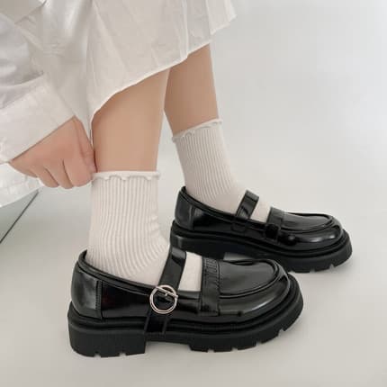 フレンチガーリー ボタン付きゴアパンプス靴