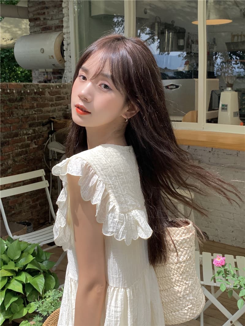 フレンチガーリー フリルカラーノースリーブワンピース