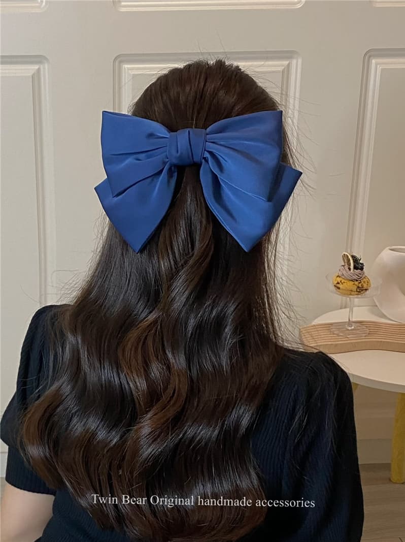 フレンチガーリー 特大リボンのヘアクリップ