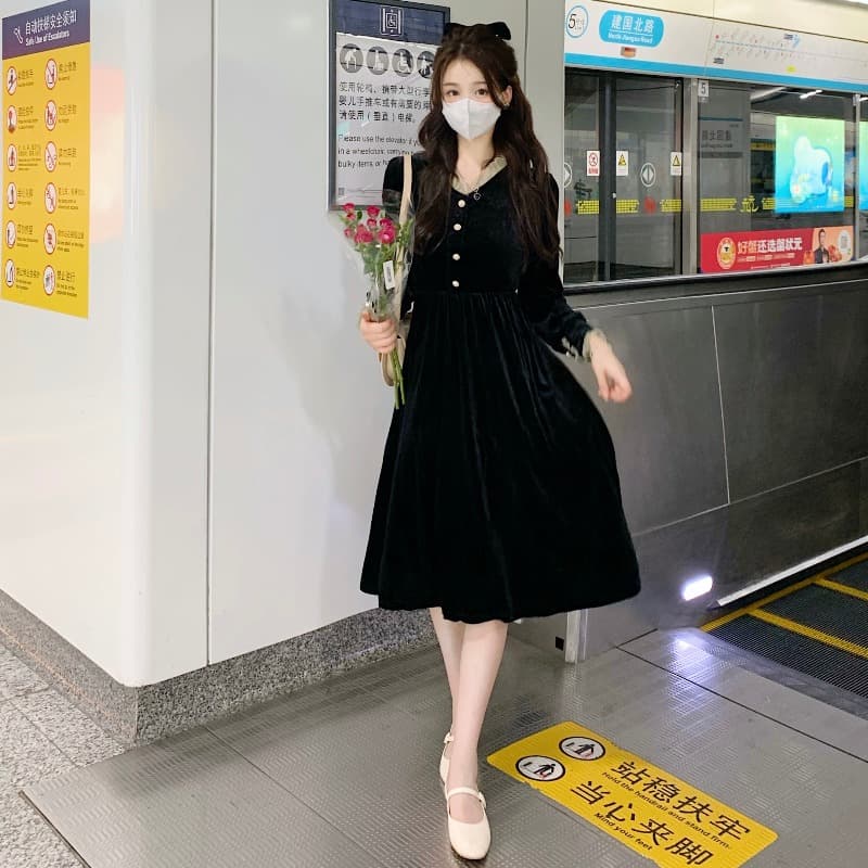 フレンチガーリー Vネックロングワンピース