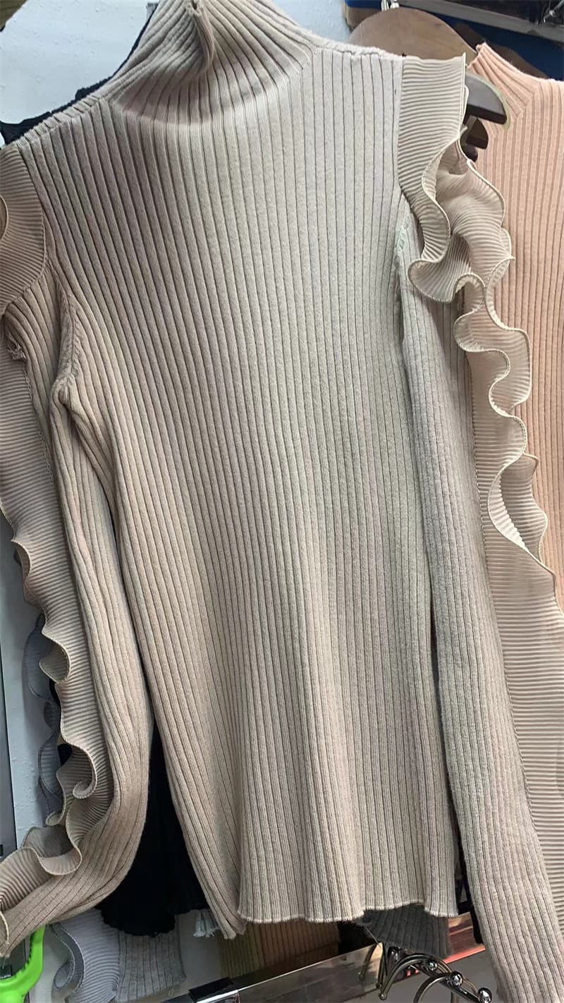 フレンチガーリー 冬物レディース服 フリル透かし編みタートルニットセーター